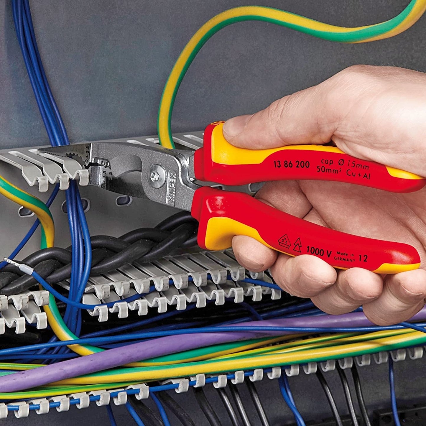 KNIPEX Elektro-Installationszange 1000V-isoliert 13 86 200